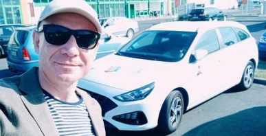 Za pár dnů bude na Vlasta Vébr čekat nový vůz. Moc děkujeme za dlouholetou důvěru. Velmi si toho vážíme.  Váš Autosalon most Hyundai CZ